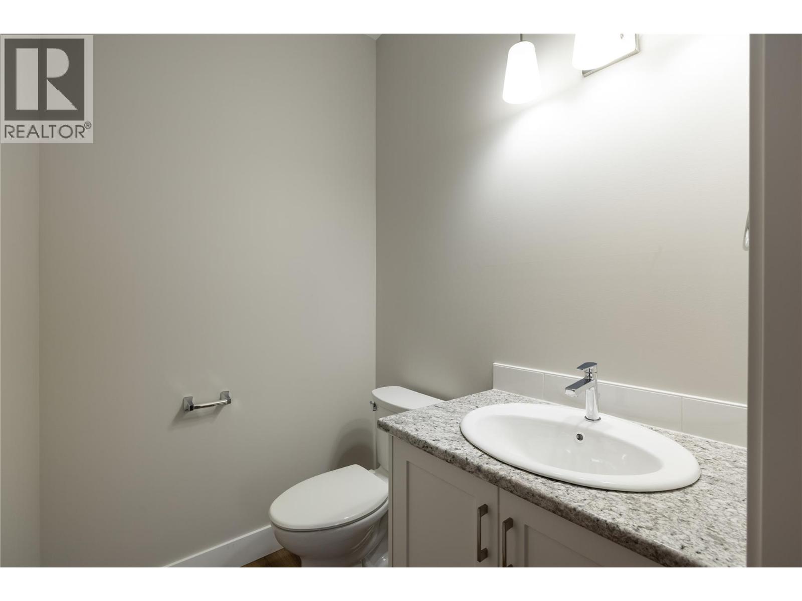 806 Cliff Avenue Unit# 103, Enderby