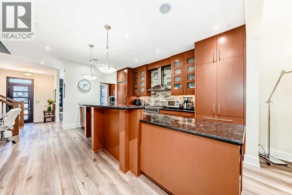 Single Family House for Sale in  A Street SW Richmond Calgary 