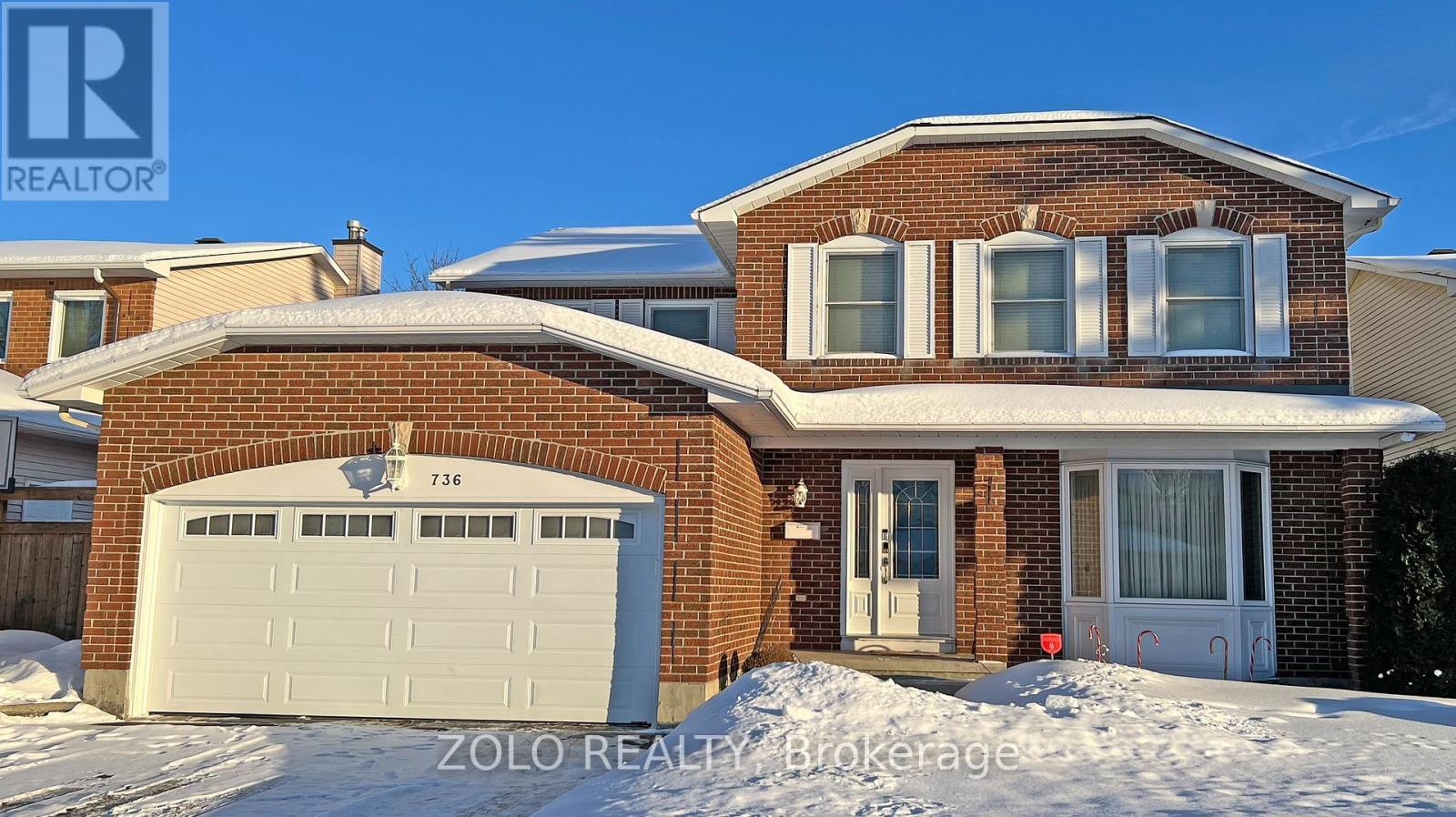 Welcome to 736 Hautview Cres.  2,734 sq ft.