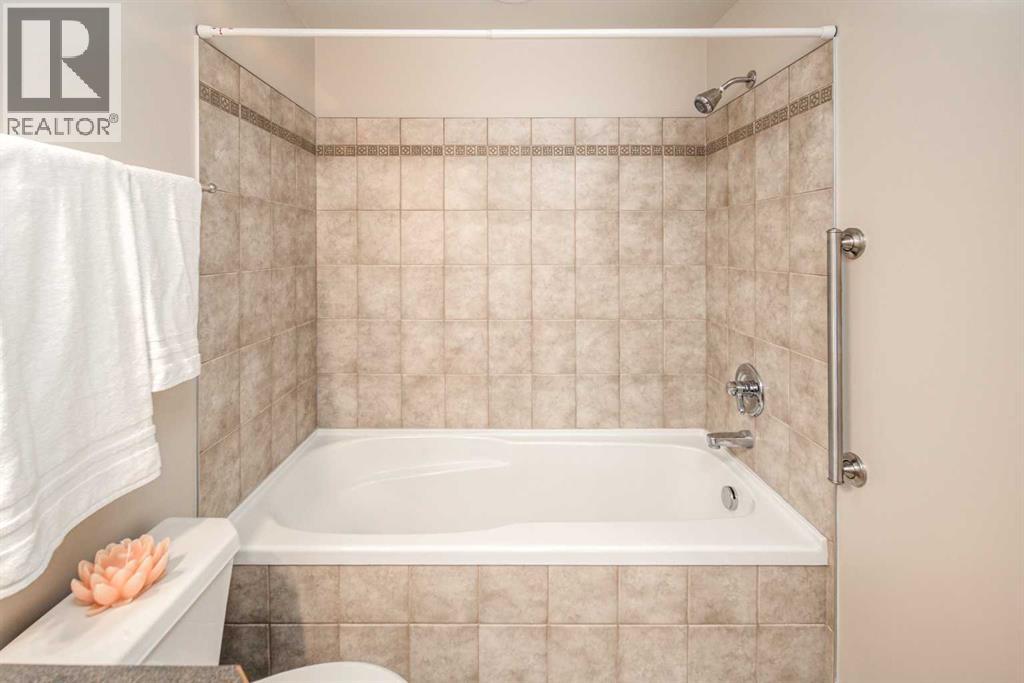 Single Family House for Sale in    Avenue SW Downtown Commercial Core Calgary 