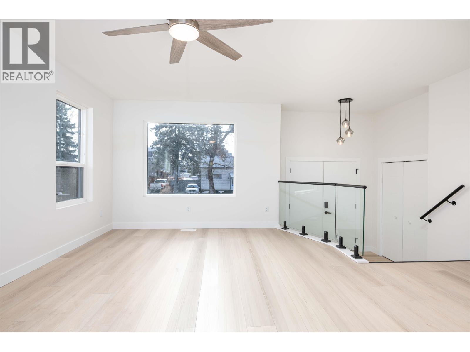 1980 12TH AVENUE - 5
