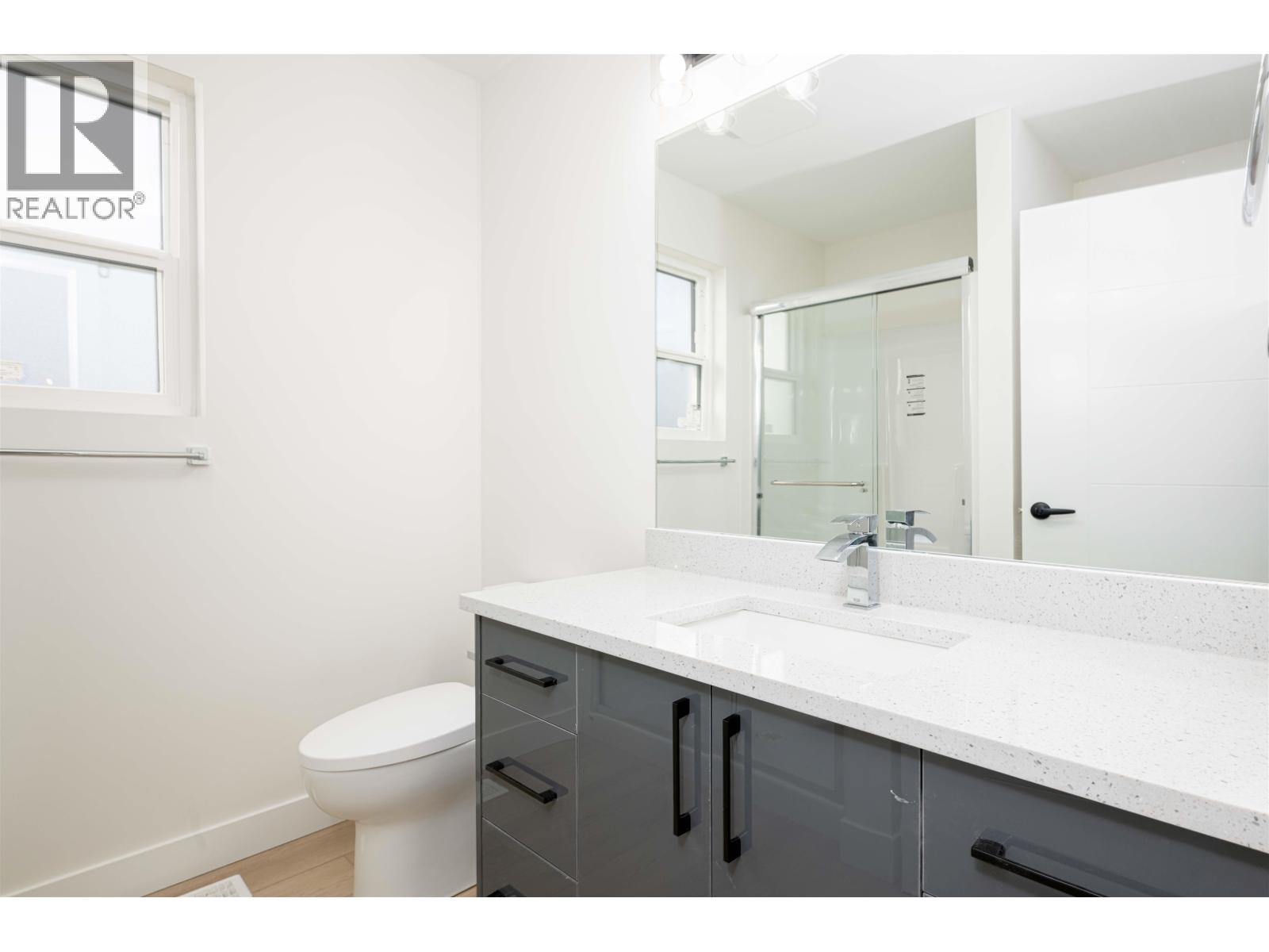 1980 12TH AVENUE - 17
