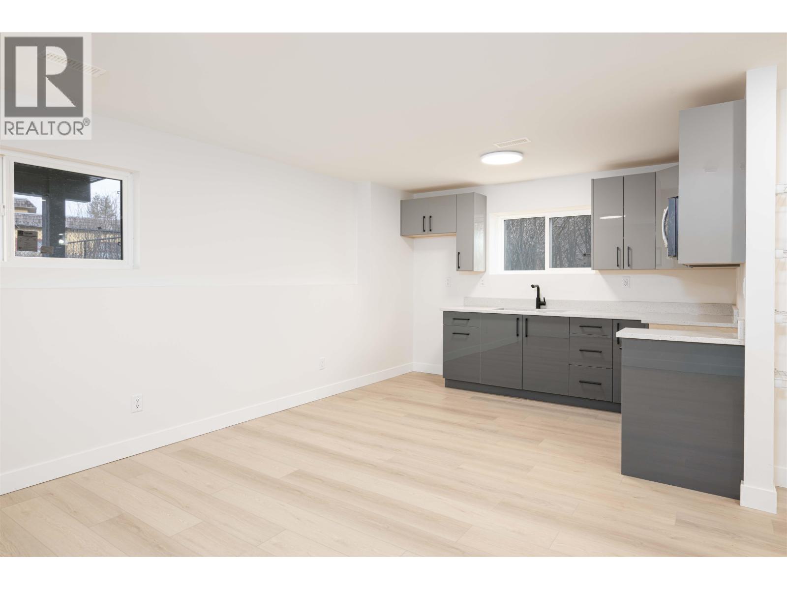 1980 12TH AVENUE - 26