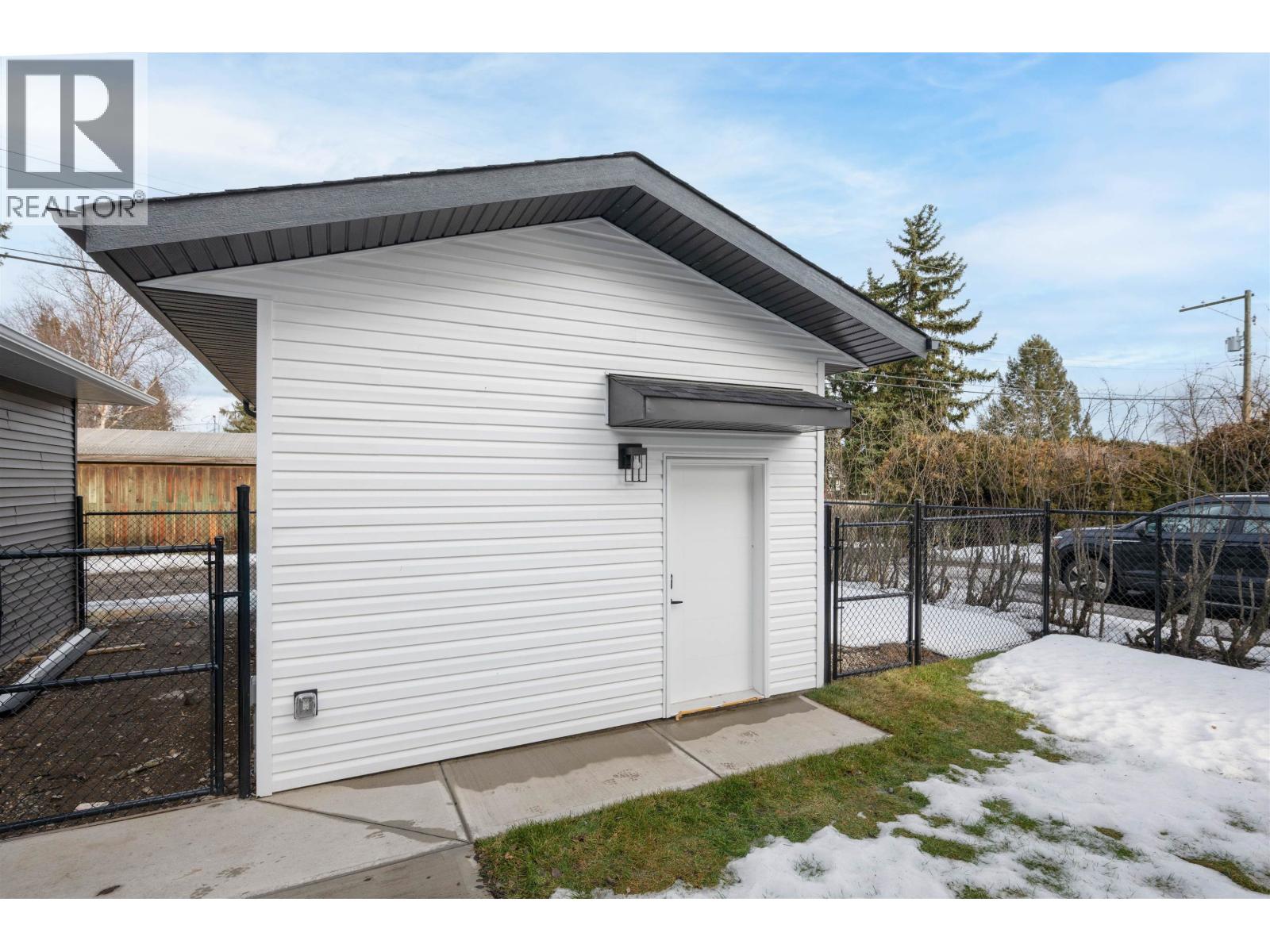 1980 12TH AVENUE - 33