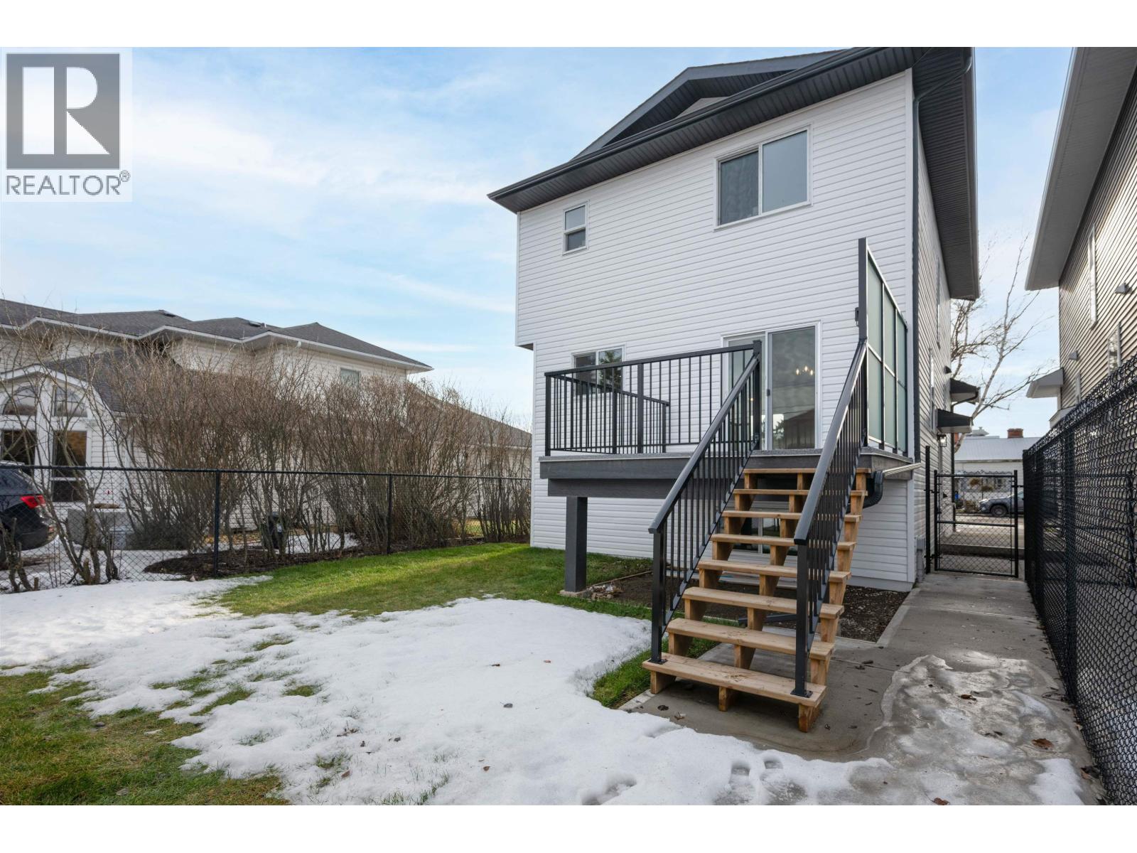 1980 12TH AVENUE - 34