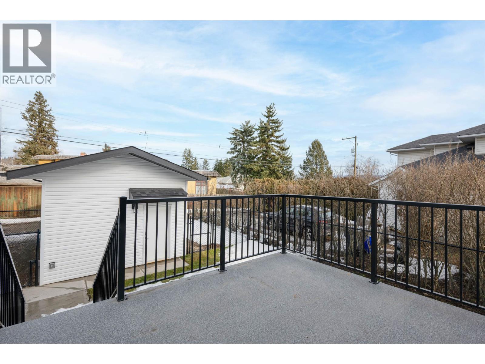 1980 12TH AVENUE - 32