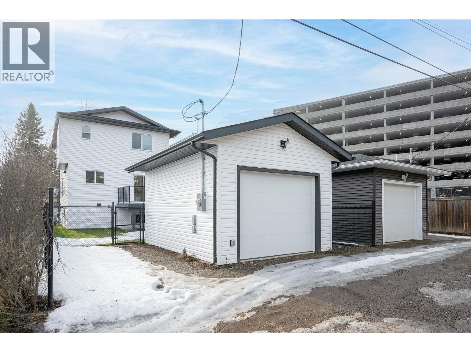 1980 12TH AVENUE - 37