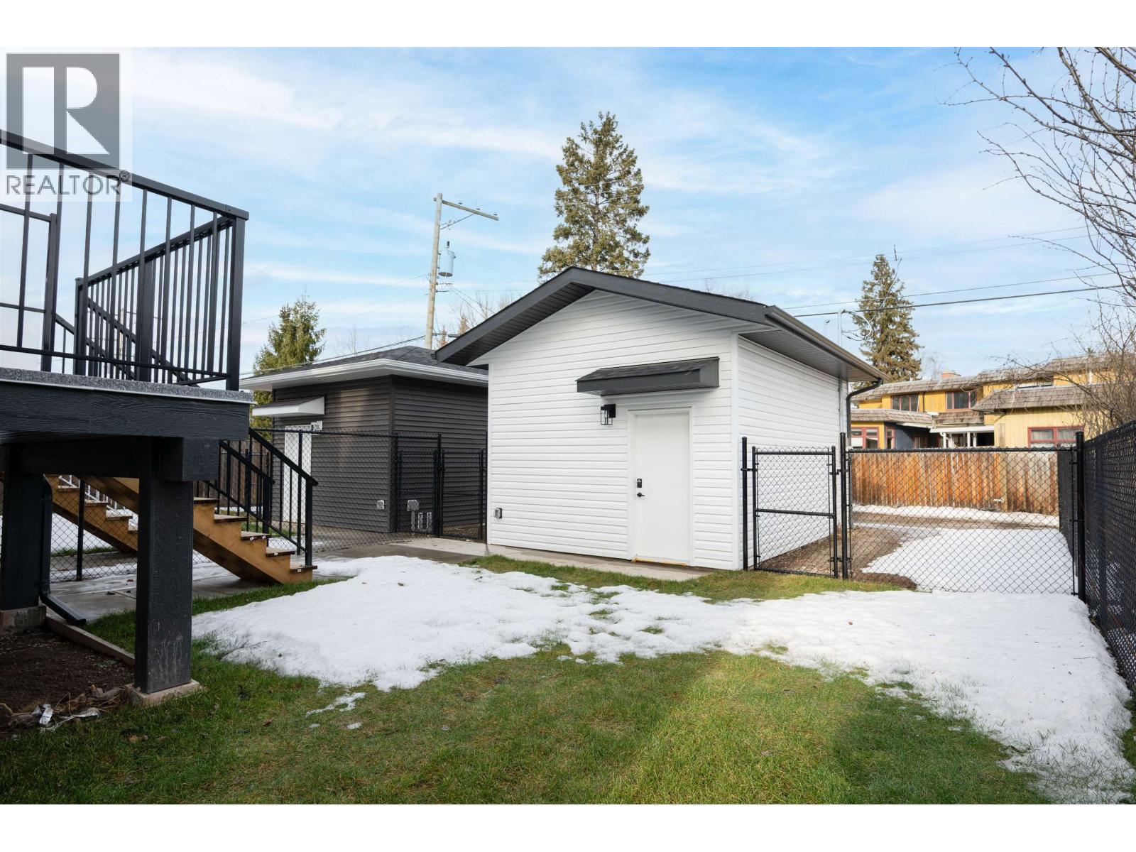 1980 12TH AVENUE - 35
