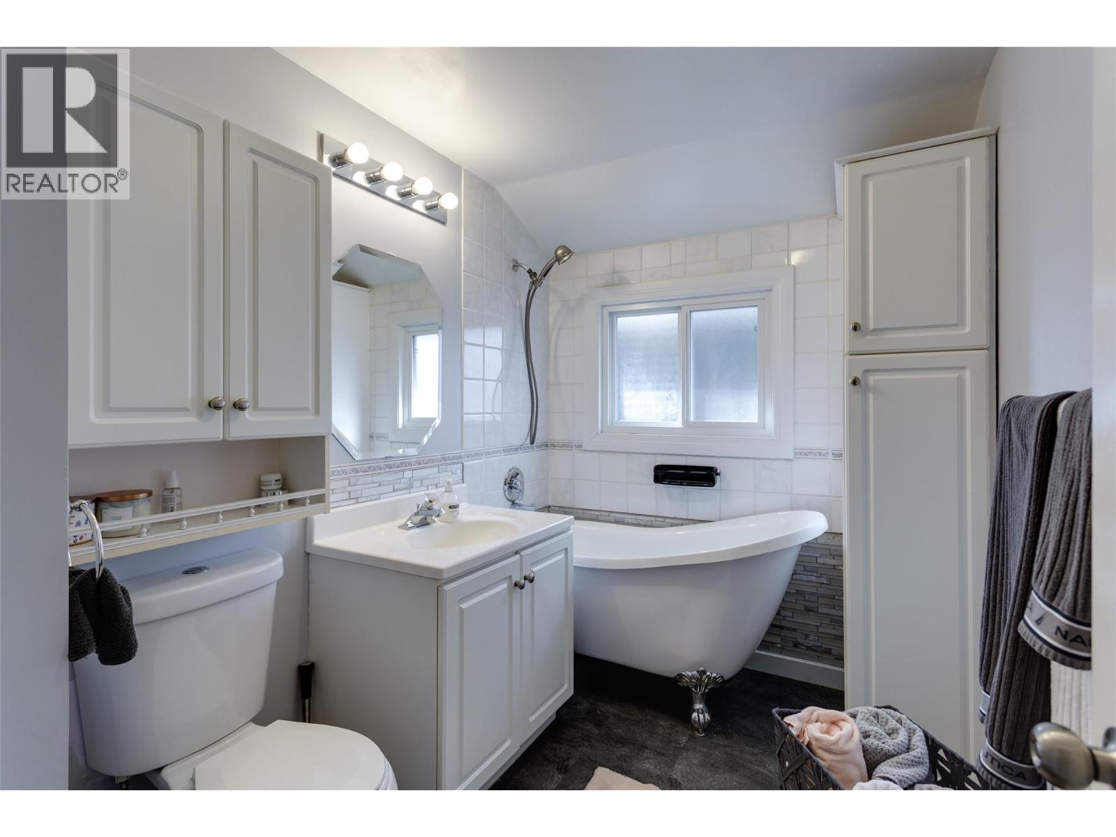 1710 Hollywood Road S, Kelowna