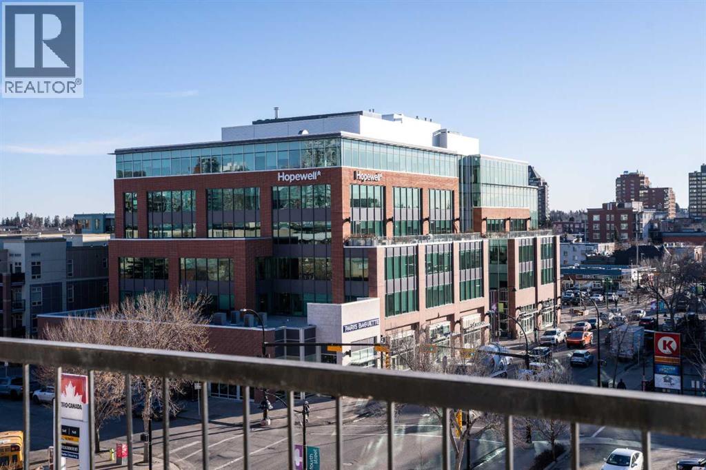 Single Family House for Sale in    Avenue SW Cliff Bungalow Calgary 