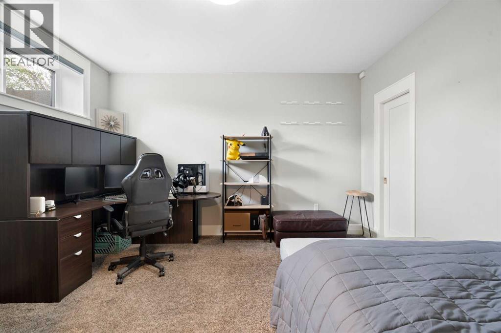 
          30 Dunes Drive
            <br/>
            <span>Desert Blume</span>
            , 
            <span>AB</span>
             <span>T1B0R8</span>
         - Photo 47