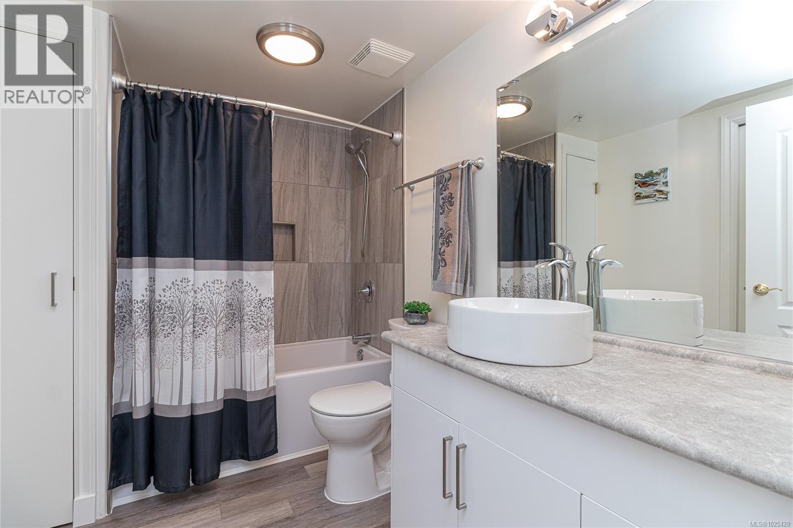 #102 3133 Tillicum Rd - 18