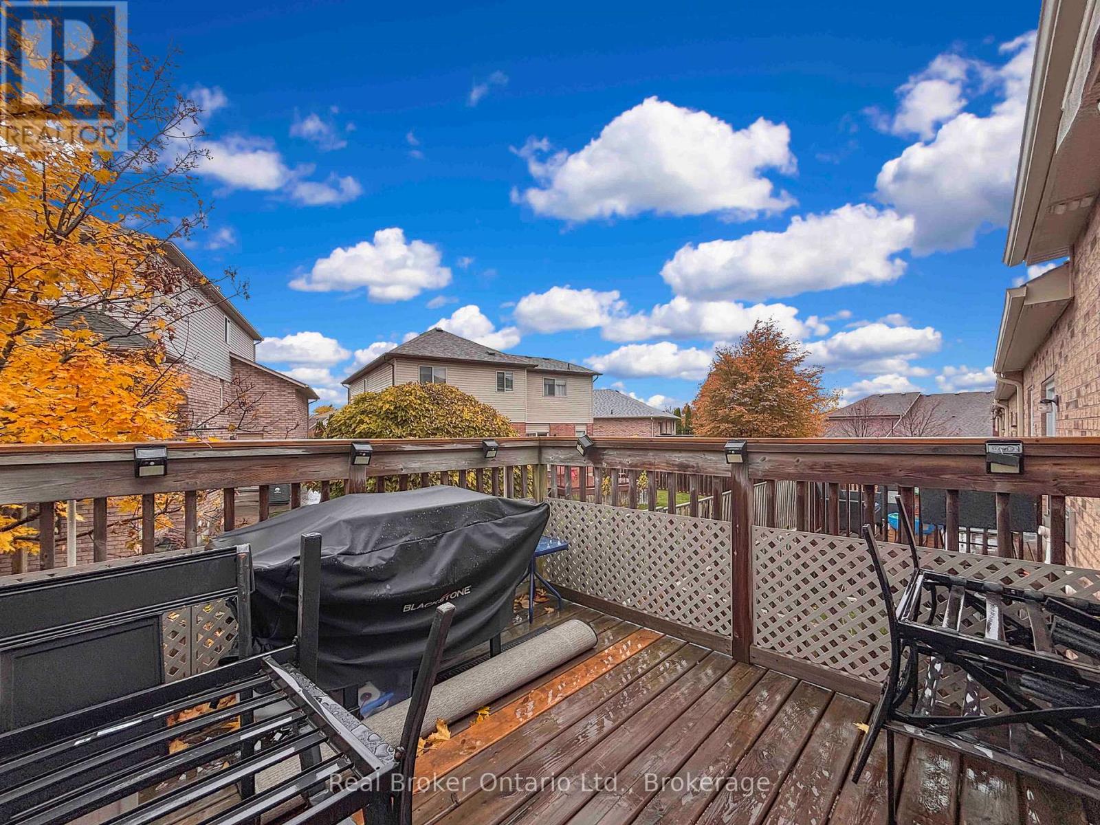 Single Family House Bungalow for Sale in    SOUTHRIDGE DRIVE Hamilton (Mountview) 