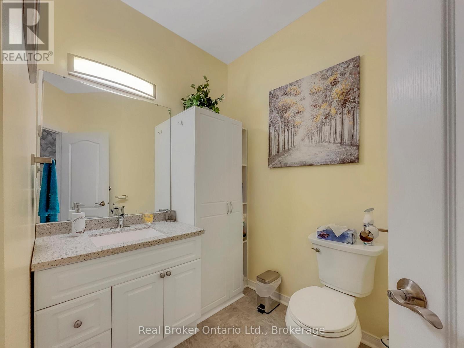 Single Family House Bungalow for Sale in    SOUTHRIDGE DRIVE Hamilton (Mountview) 