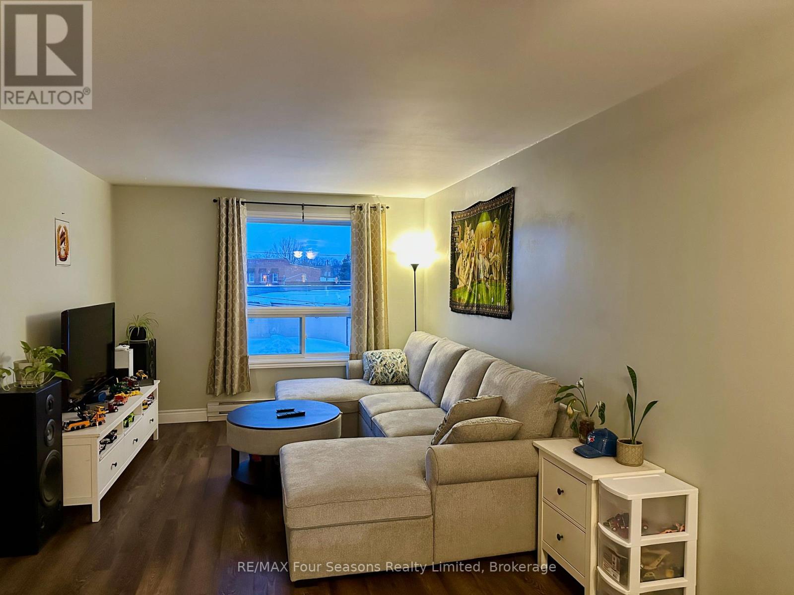 A4 - 206 PERRY STREET - Photo 3 of 17, Clearview (Stayner), Ontario