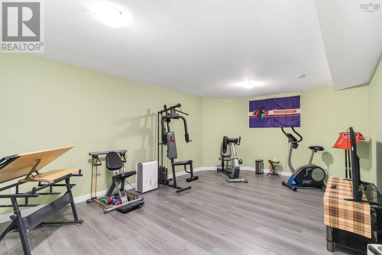 Property 33 of 52 of 34 Greenside Lane