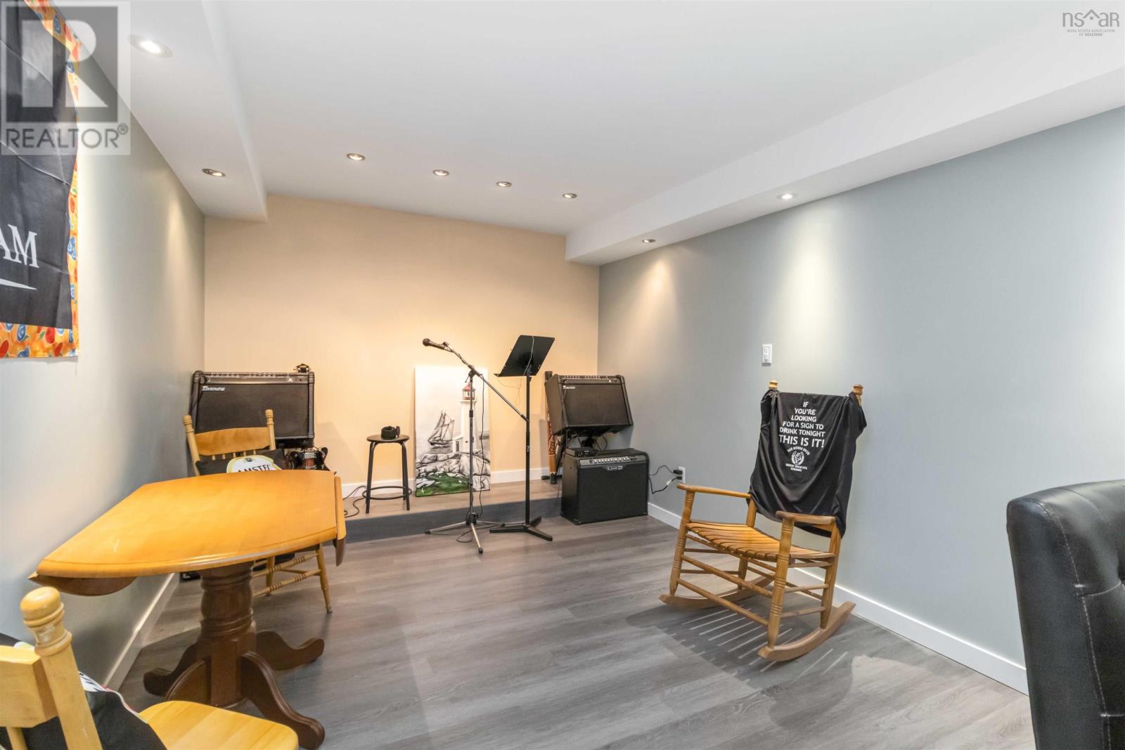 Property 35 of 52 of 34 Greenside Lane