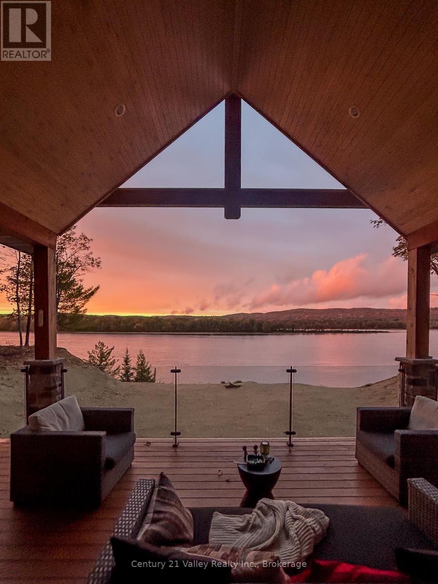 64 HAMISH TRAIL, Whitewater Region, Ontario