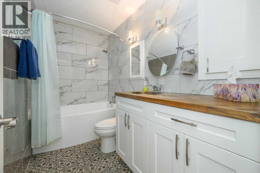 5238 52 Street, Lacombe