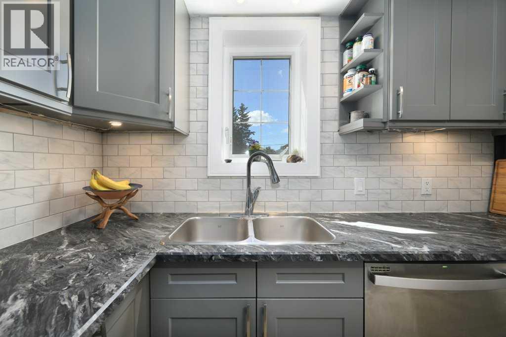 5238 52 Street, Lacombe