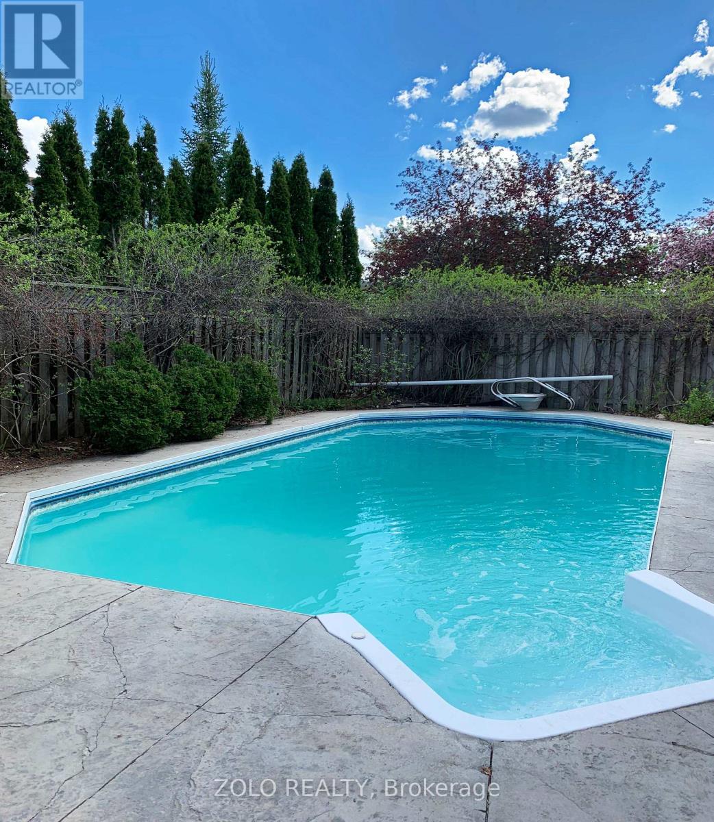 736 HAUTEVIEW CRESCENT, Ottawa, Ontario