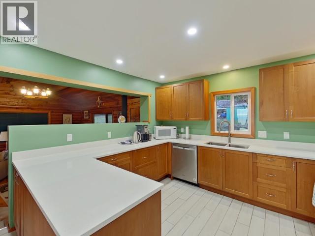 4002 HIGHWAY 101 - 6