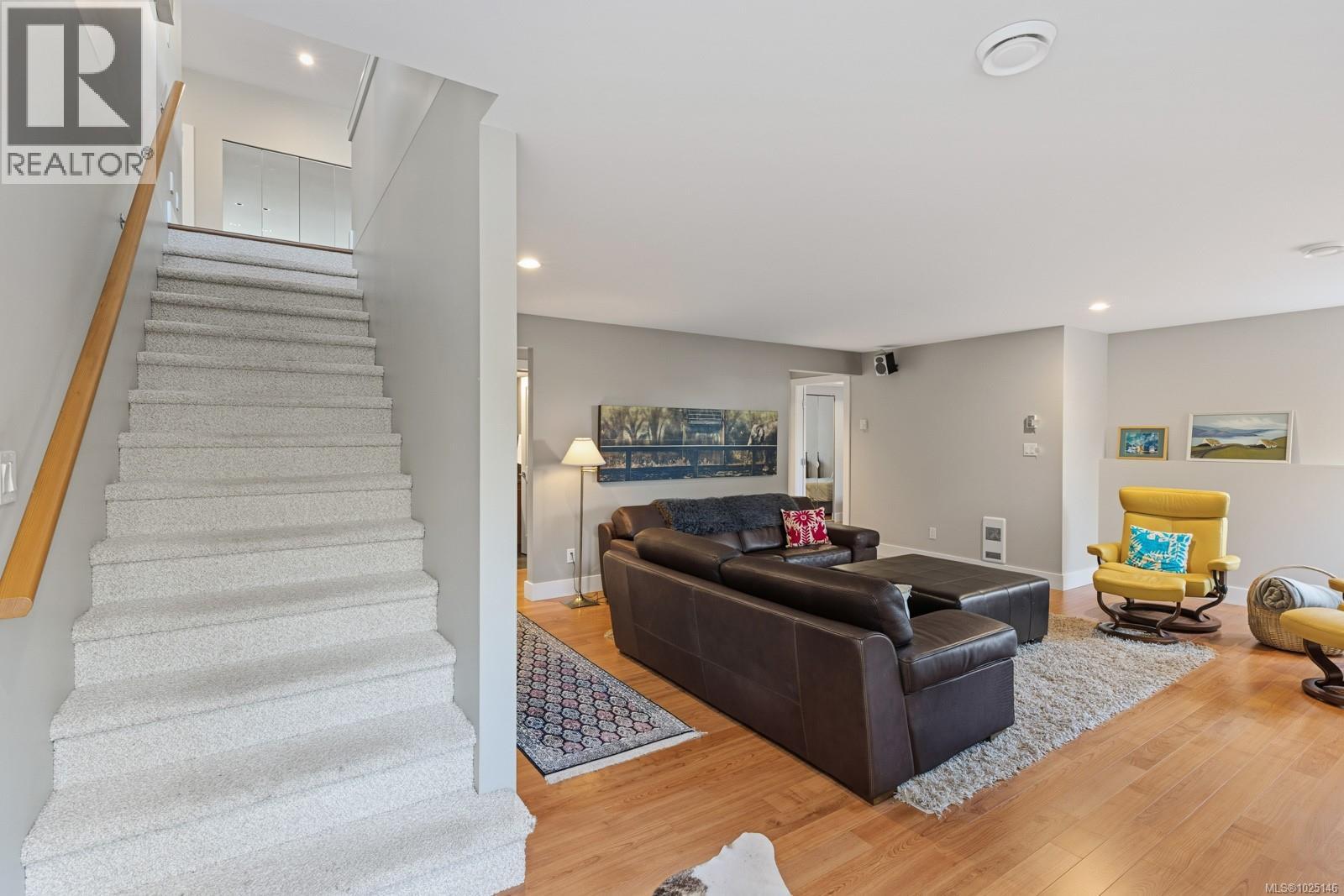 3363 Majestic Dr, Courtenay