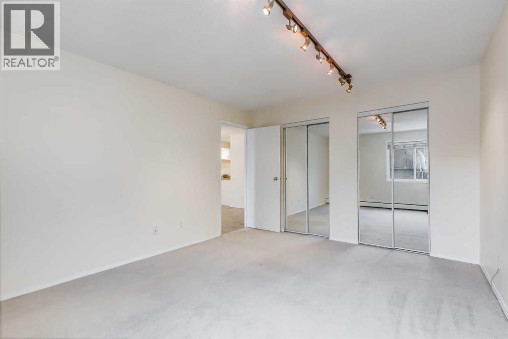 Single Family House for Sale in   Glamis Drive SW Glamorgan Calgary 