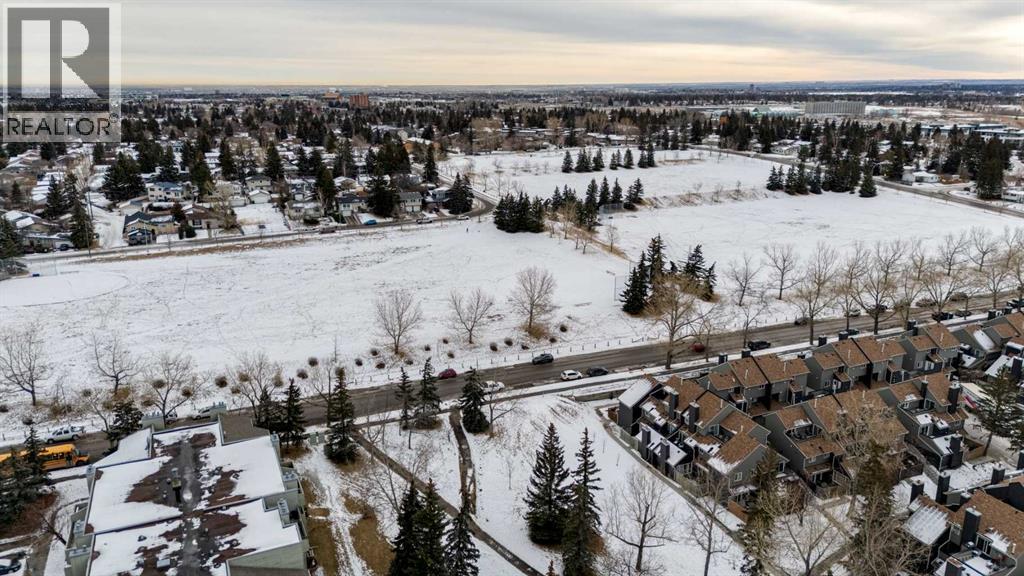 Single Family House for Sale in   Glamis Drive SW Glamorgan Calgary 