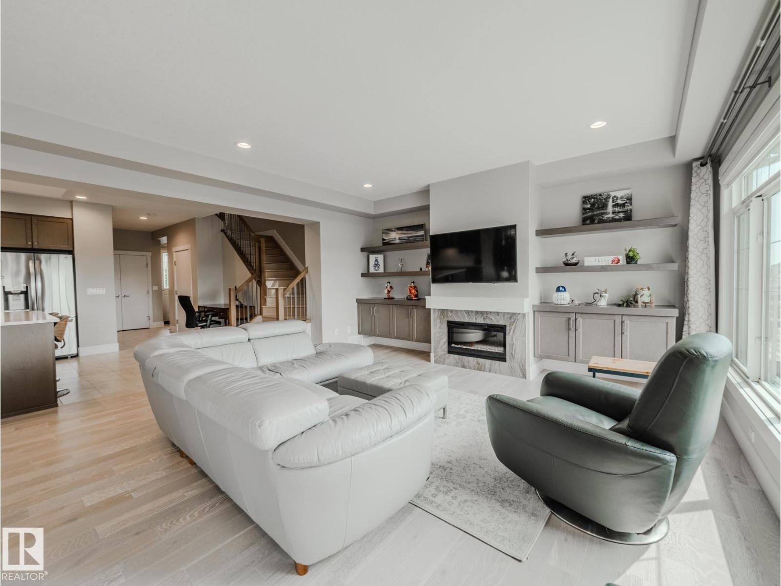 9756 222 ST NW - 21