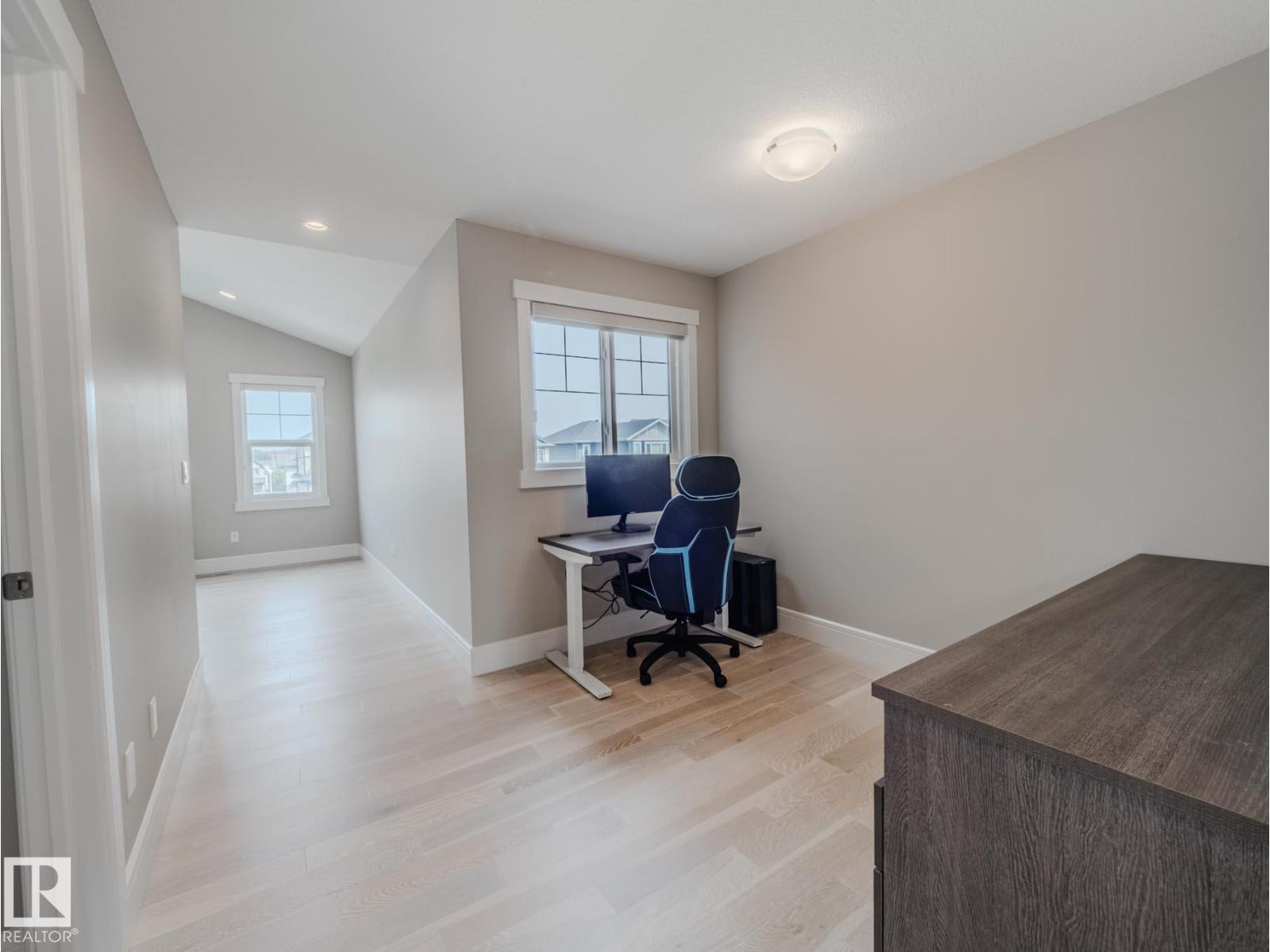 9756 222 ST NW - 29