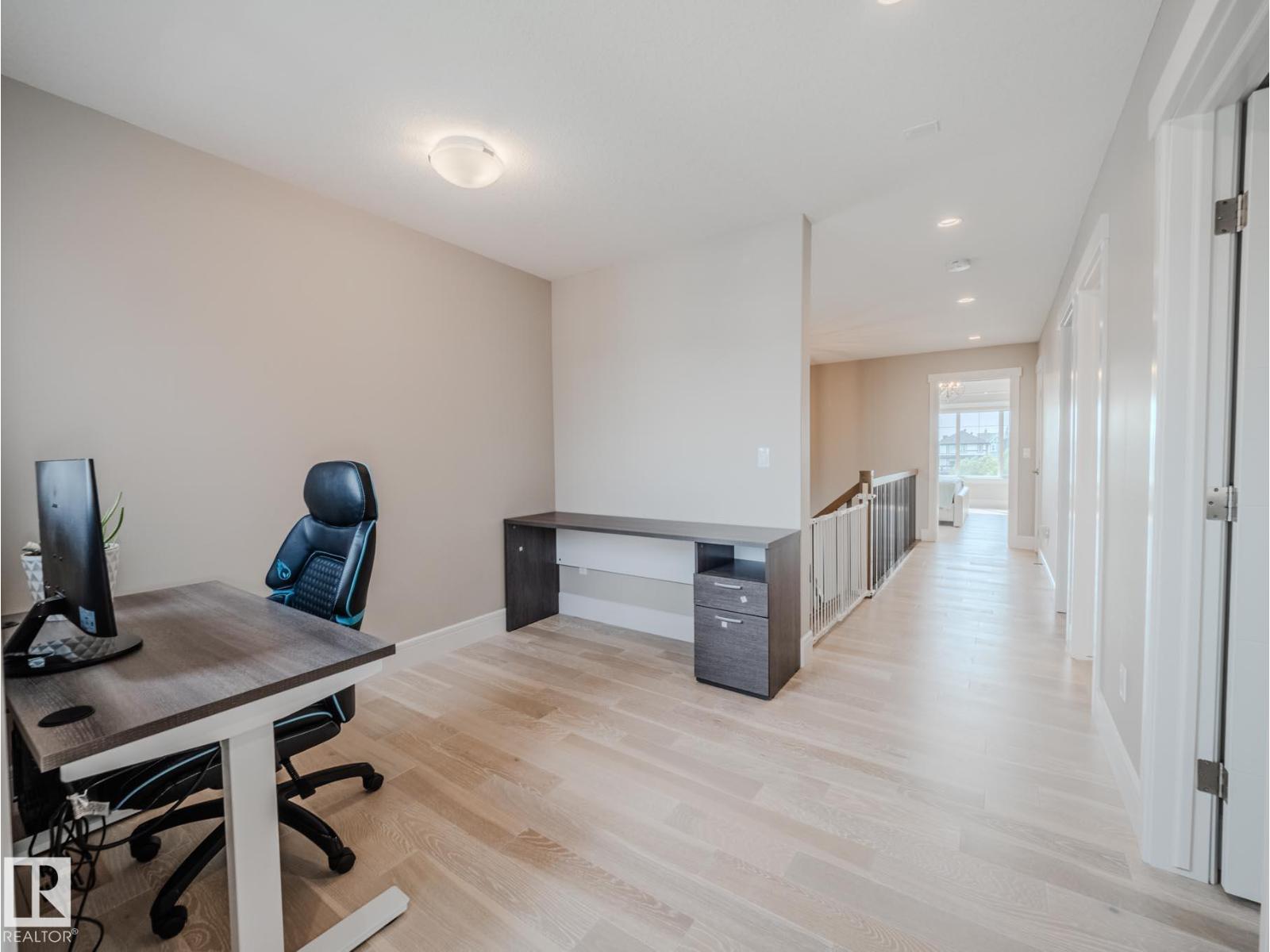 9756 222 ST NW - 31