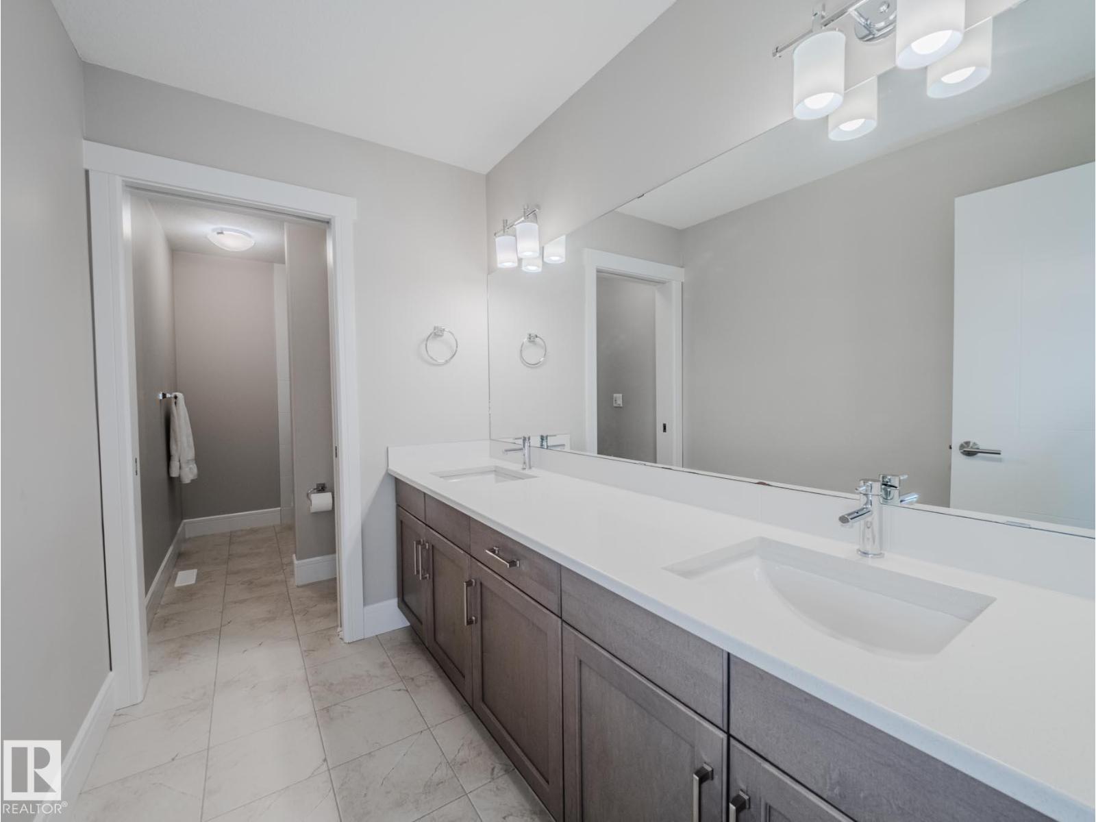 9756 222 ST NW - 33
