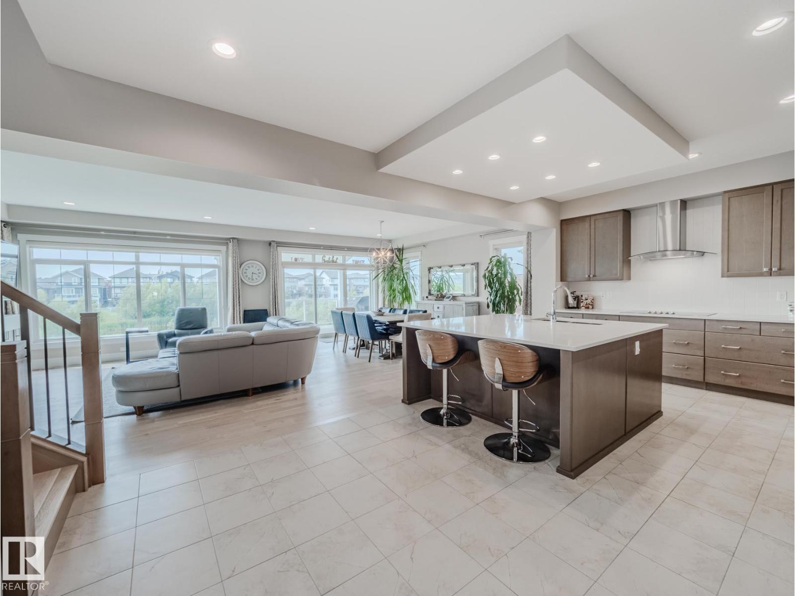 9756 222 ST NW - 8
