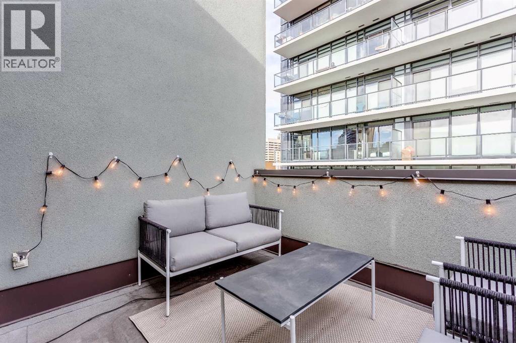 Single Family House Multi-level for Sale in    Avenue SW Beltline Calgary 