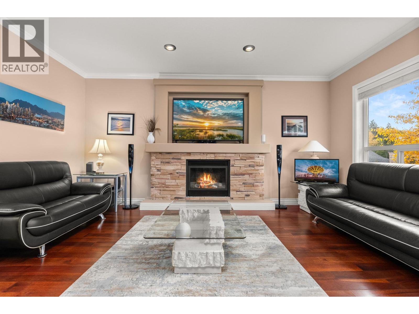 1336 MARGUERITE Street - photo 2