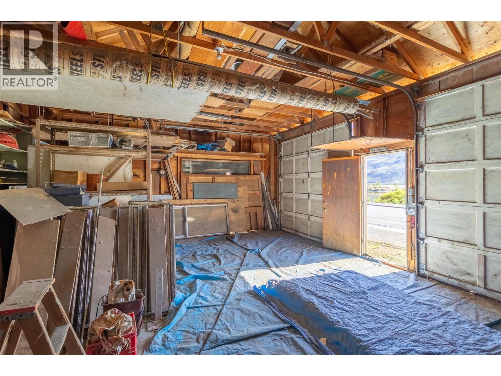  2042 Westsyde Road, Kamloops