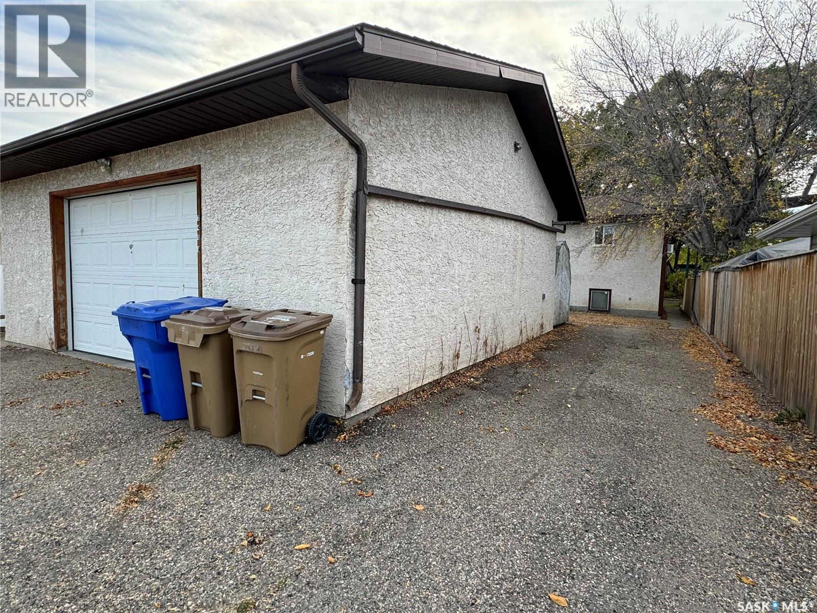 345 SCARTH STREET - 12