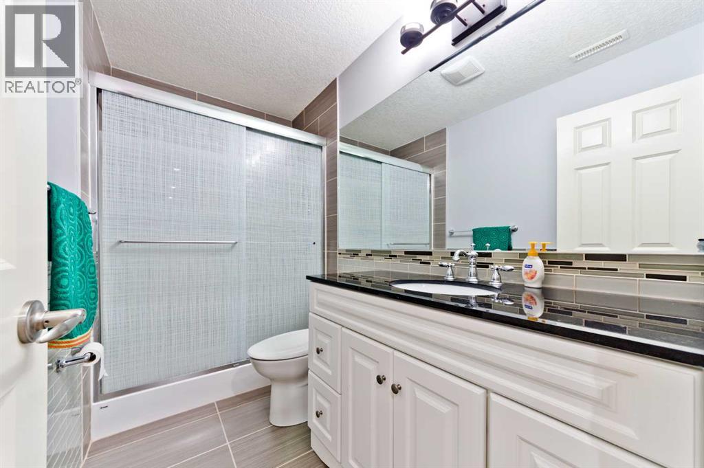 Single Family House for Sale in  ELMONT Rise SW Springbank Hill Calgary 