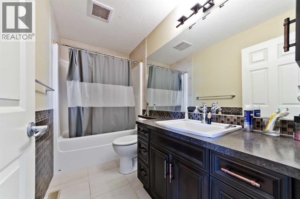 Single Family House for Sale in  ELMONT Rise SW Springbank Hill Calgary 