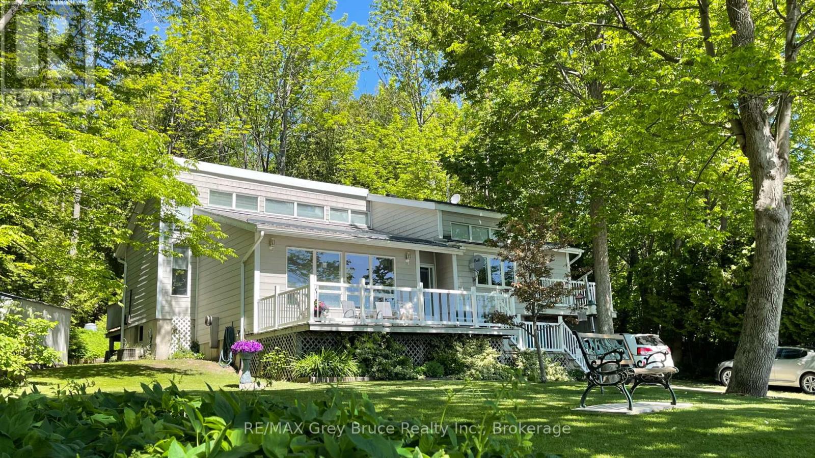 172 BRUCE ROAD 9 - 1