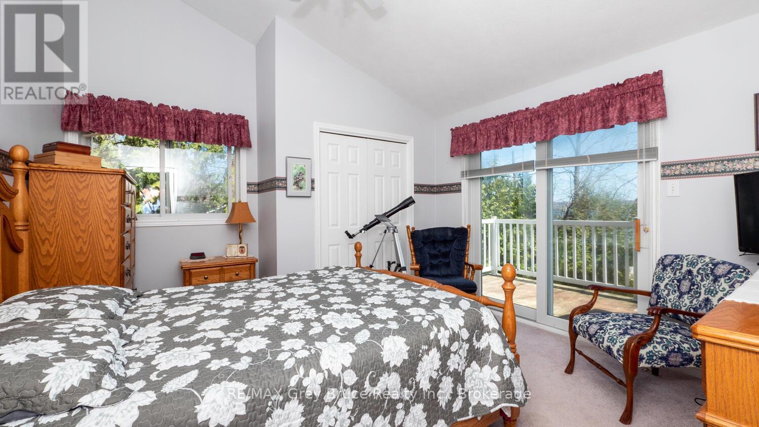 172 BRUCE ROAD 9 - 21