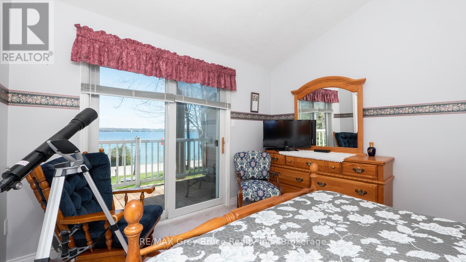 172 BRUCE ROAD 9 - 22