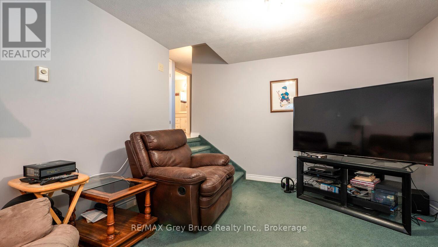 172 BRUCE ROAD 9 - 29