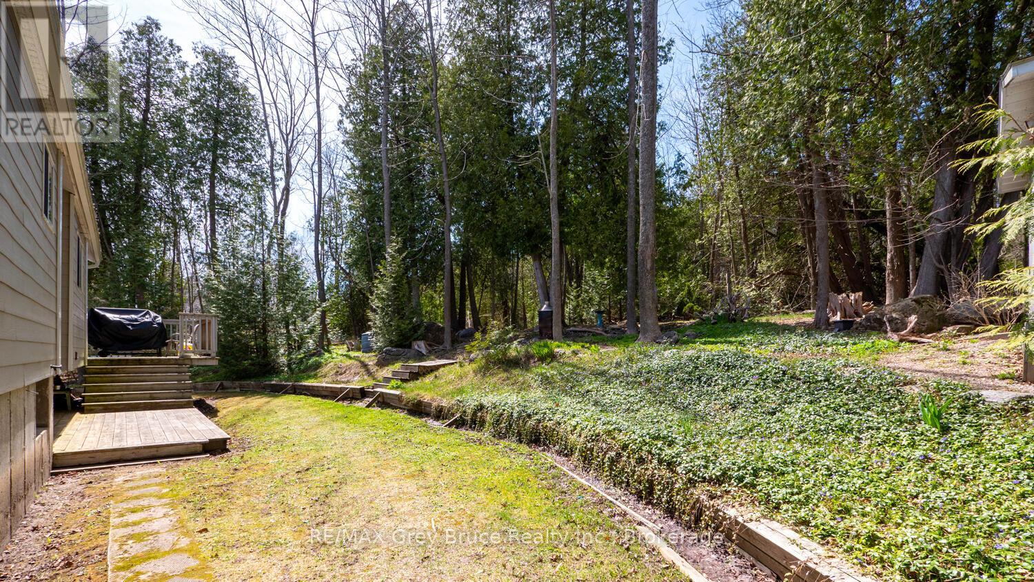 172 BRUCE ROAD 9 - 32