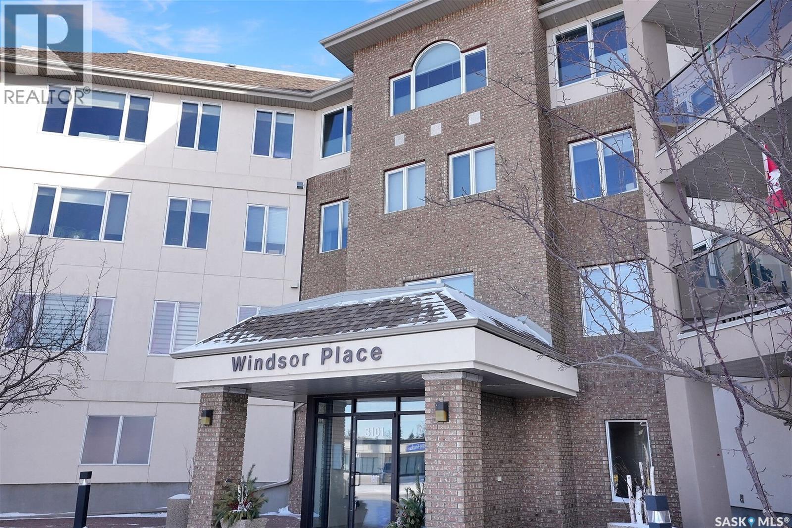 Single Family House High rise for Sale in   Renfrew CRESCENT E Regina 