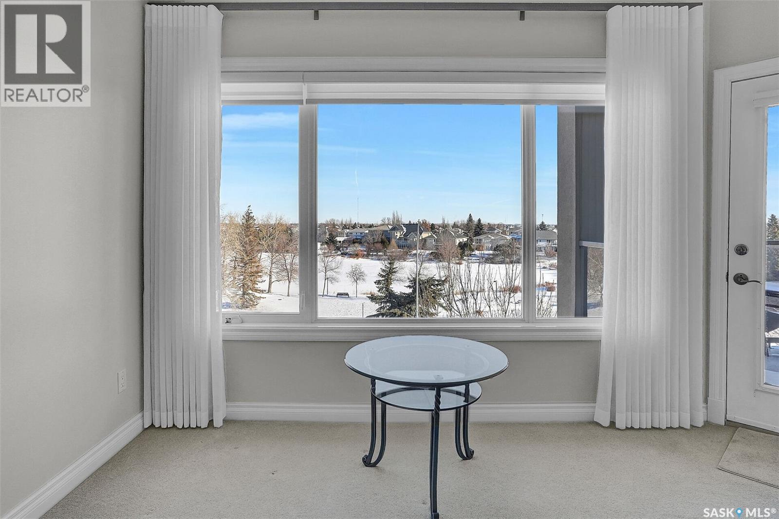 Single Family House High rise for Sale in   Renfrew CRESCENT E Regina 