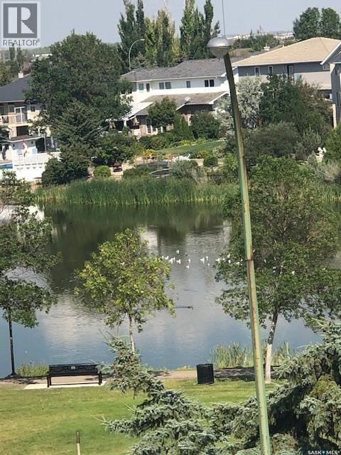 Single Family House High rise for Sale in   Renfrew CRESCENT E Regina 