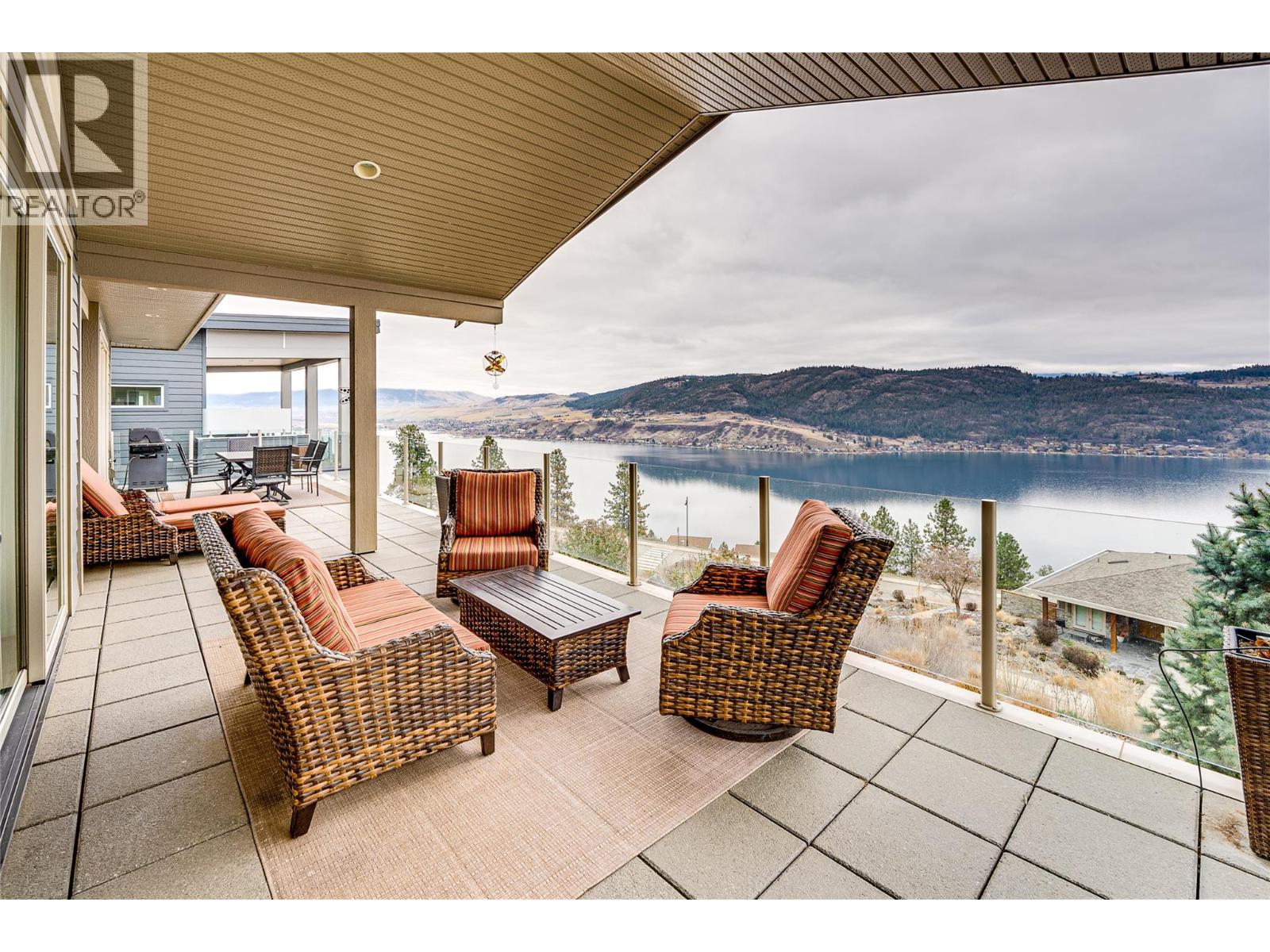 8844 Hampshire Crescent, Vernon