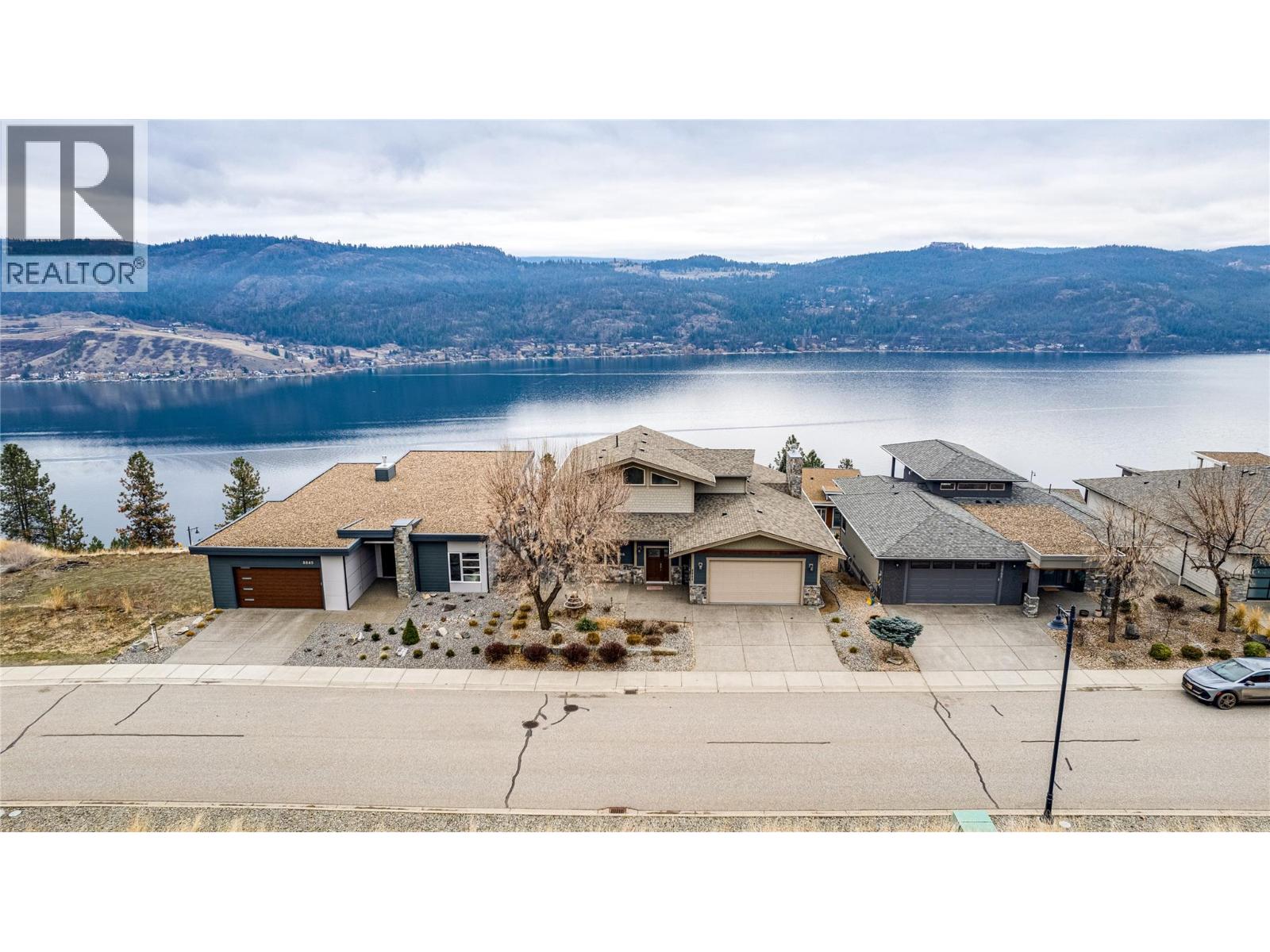 8844 Hampshire Crescent, Vernon